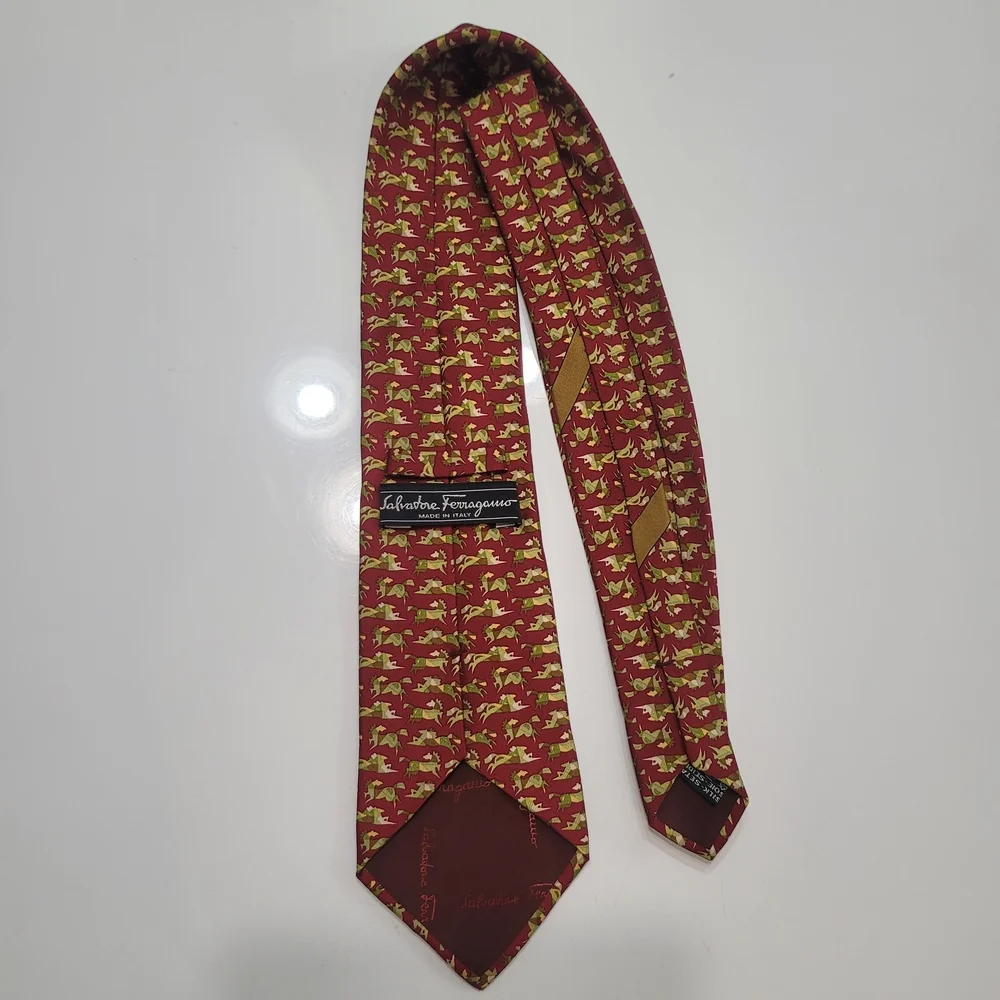 Salvatore Ferragamo Red and Yellow Men's Tie with horse Silk 100% Made In Italy